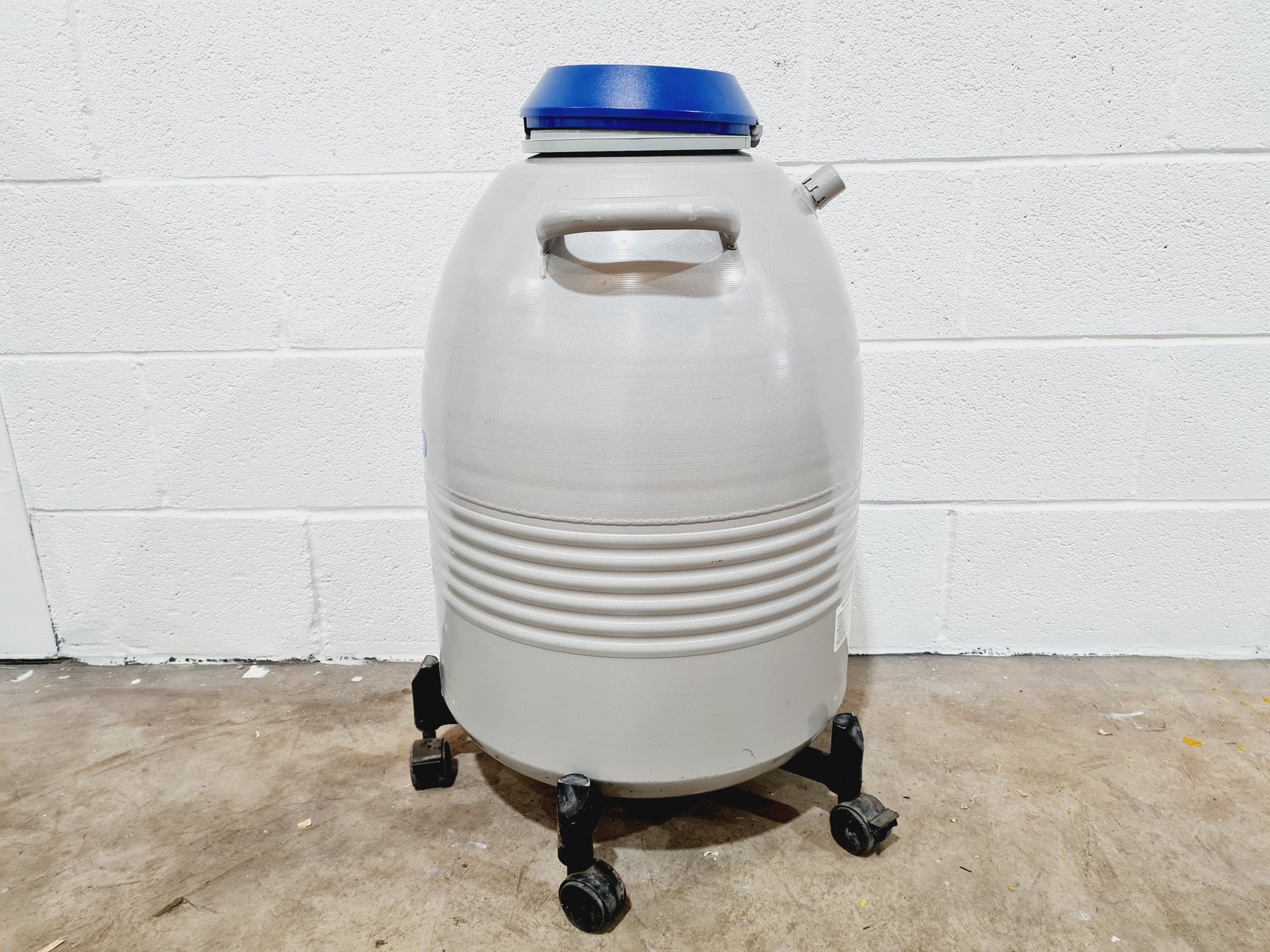 Image of Taylor-Wharton HC35 Nitrogen Dewar w/ Trolley 
