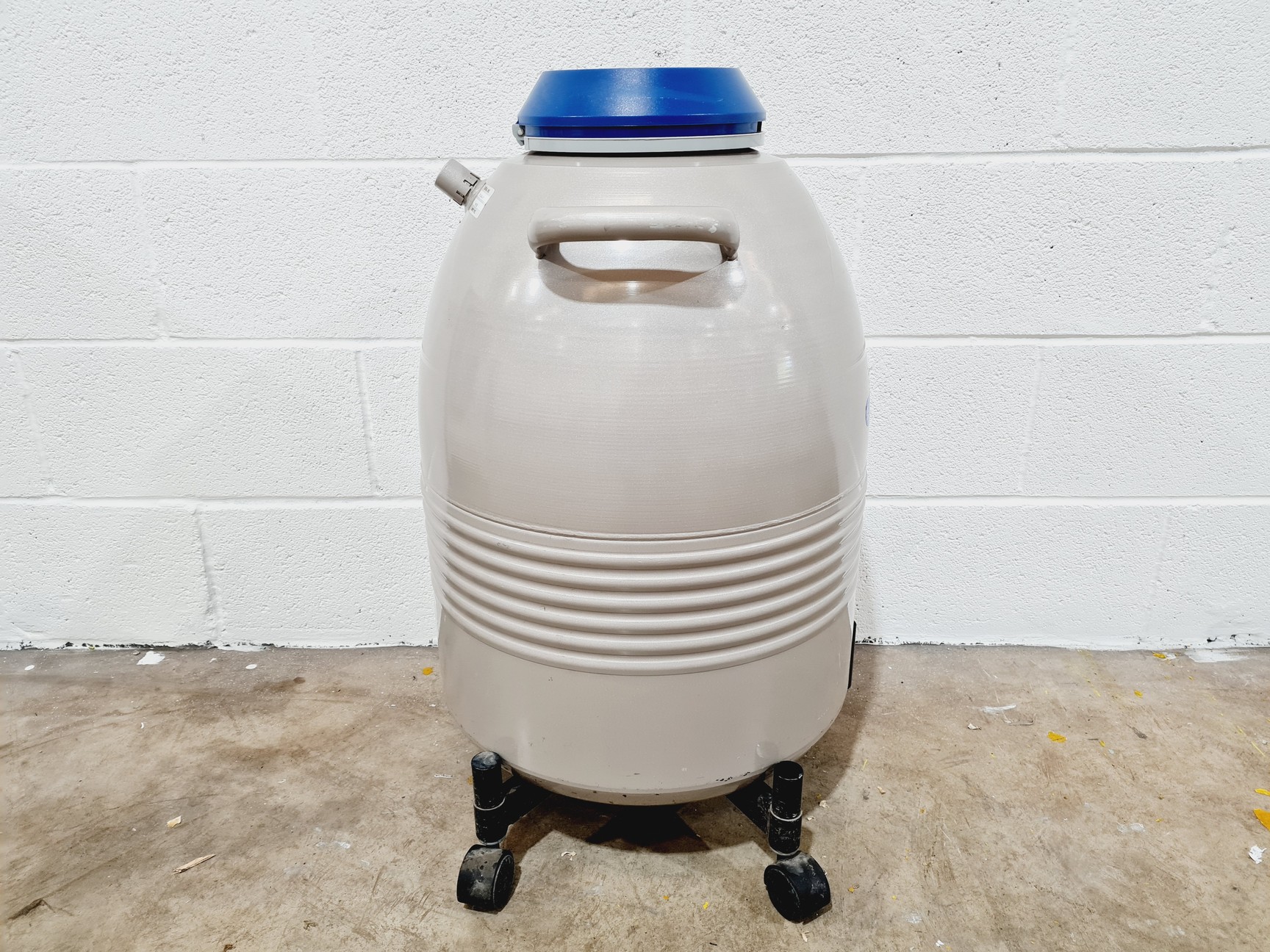 Image of Taylor-Wharton HC35 Nitrogen Dewar w/ Trolley 
