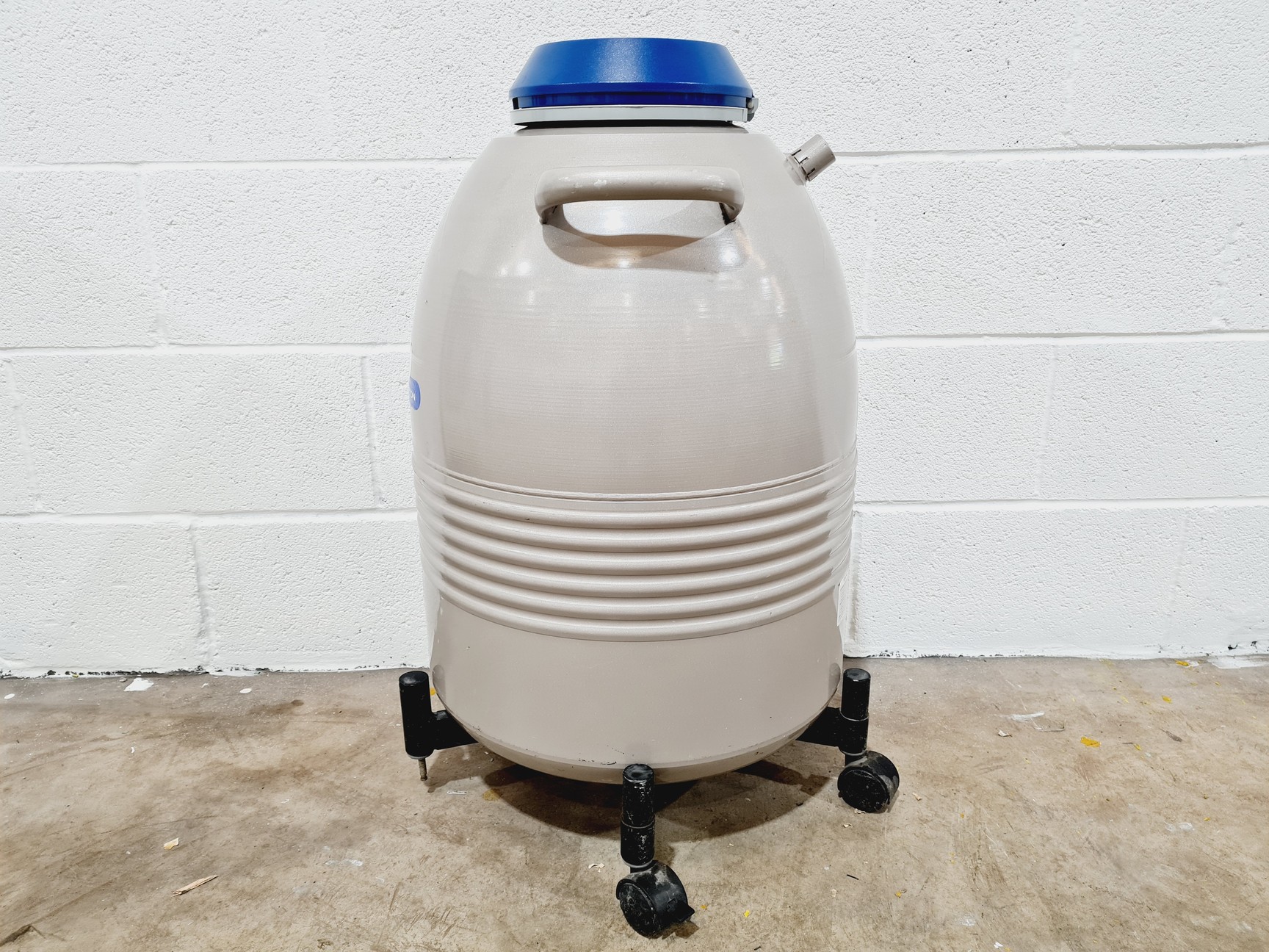 Image of Taylor-Wharton HC35 Nitrogen Dewar w/ Trolley 