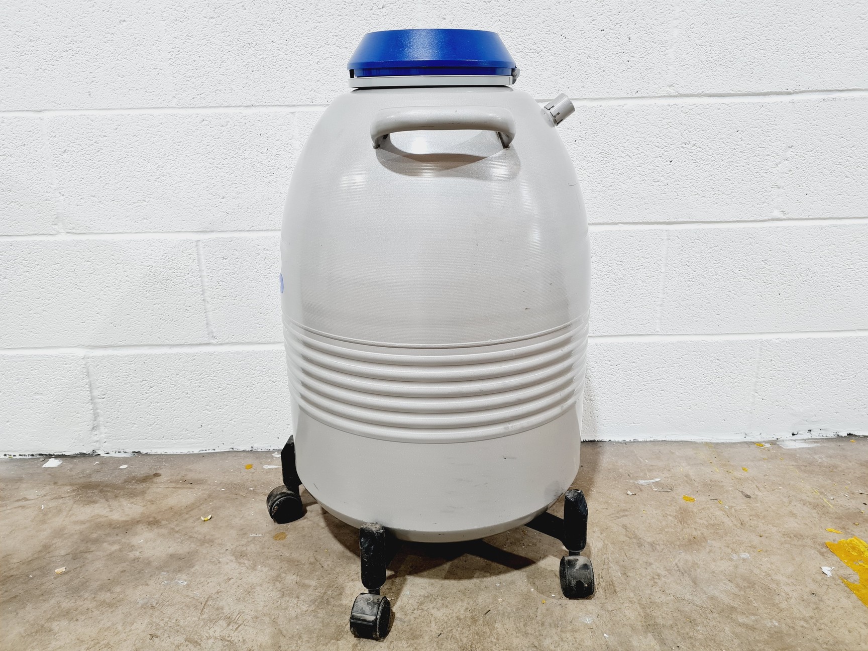 Image of Taylor Wharton LS750 Liquid Nitrogen Dewar w/ Trolley