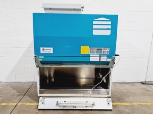 Thumbnail image of Faster BH-EN 2004-D Class II Microbiological Safety Cabinet Lab