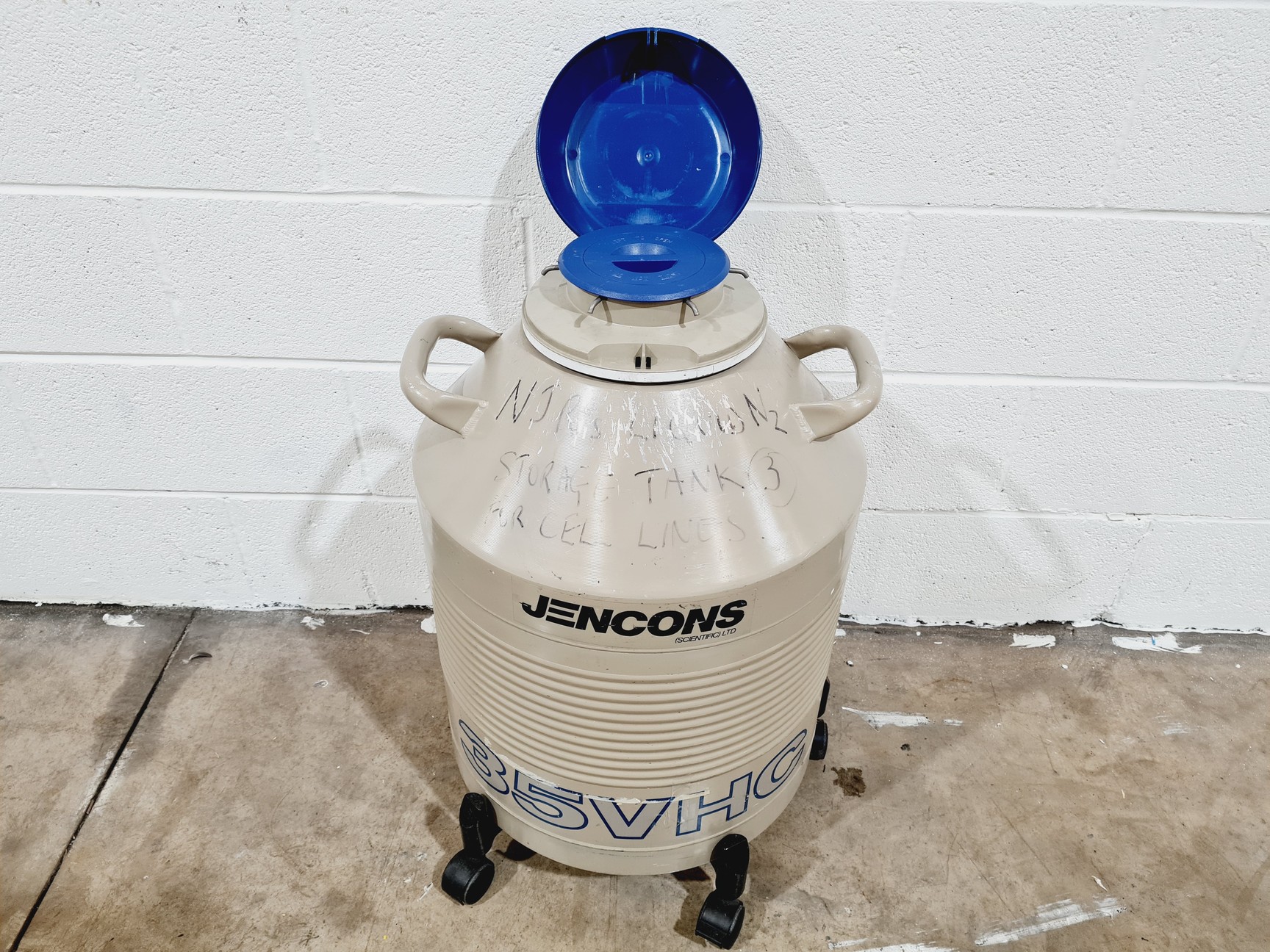 Image of Taylor-Warton 35 VHC Liquid Nitrogen Dewar