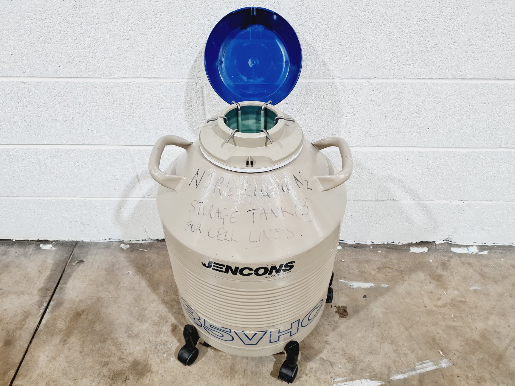 Image of Taylor-Warton 35 VHC Liquid Nitrogen Dewar