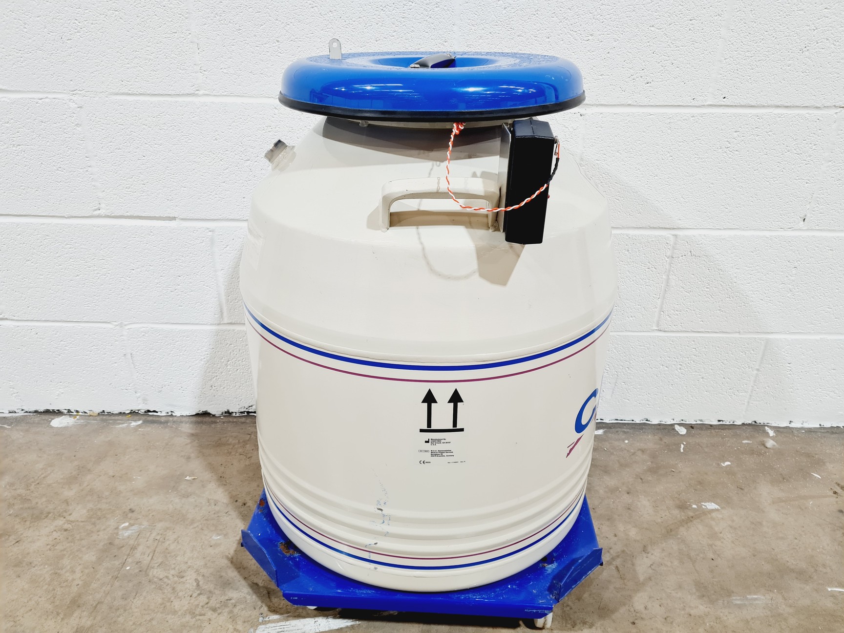 Image of CBS CS 2002 B Liquid Nitrogen Dewar