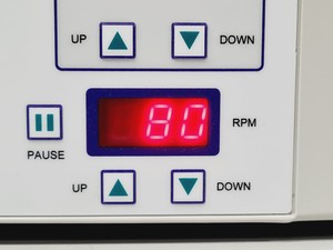Thumbnail image of Affymetrix GeneChip Hybridization Oven 645 Lab
