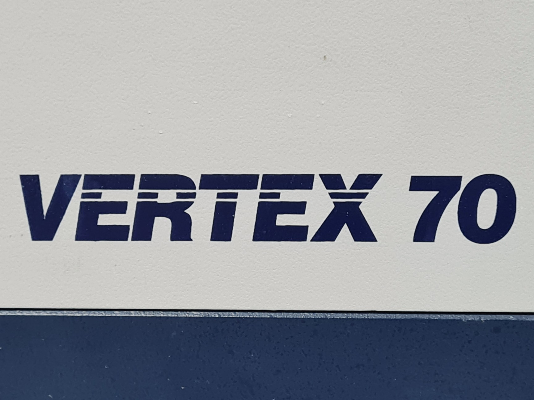 Image of Bruker Vertex 70 (FT-IR) Spectrometer Lab