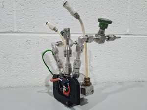 Thumbnail image of Bruker Vertex 70 (FT-IR) Spectrometer Lab