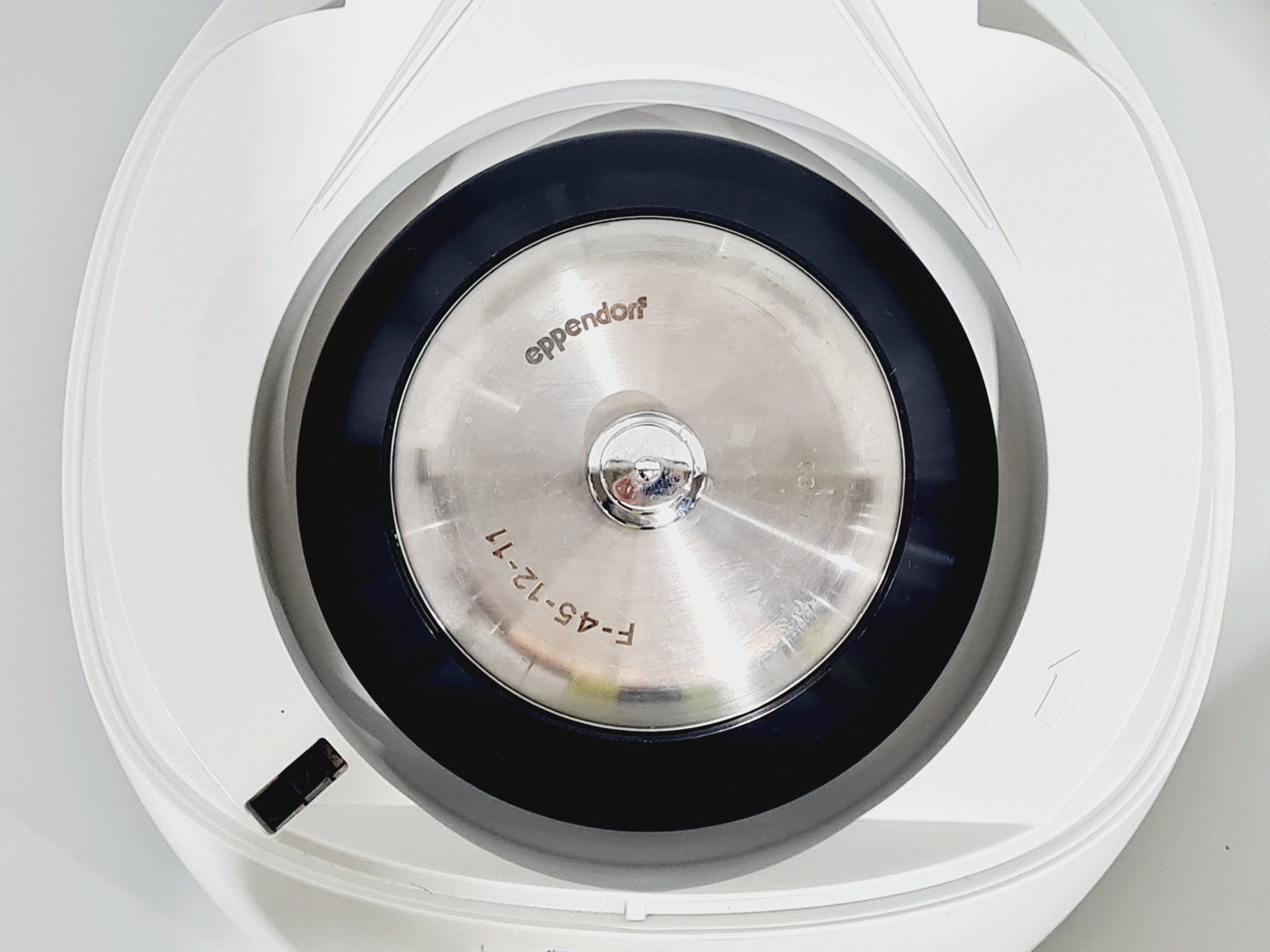 Image of Eppendorf 5452 MiniSpin Microcentrifuge 13400RPM Lab