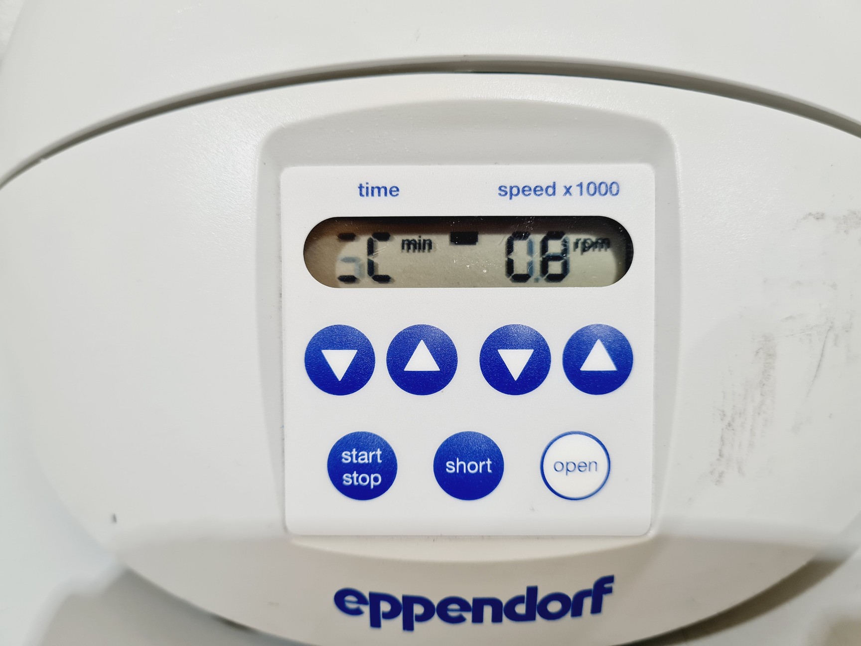 Image of Eppendorf 5452 MiniSpin Microcentrifuge 13400RPM Lab