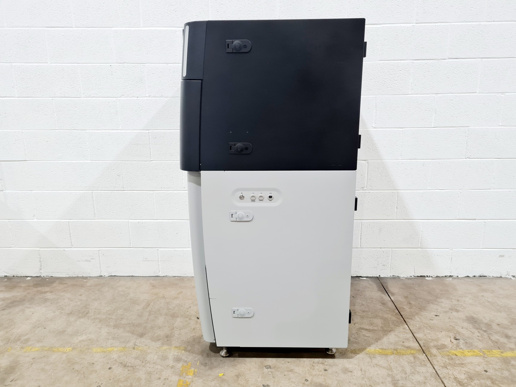 Image of PacBio Sequel II IIe Next Generation Sequencing (NGS) System Lab