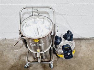 Thumbnail image of Nilfisk VHS110 Z22 EXA XXX AU SBS Industrial Vacuum Cleaner W/ Accessories 2021