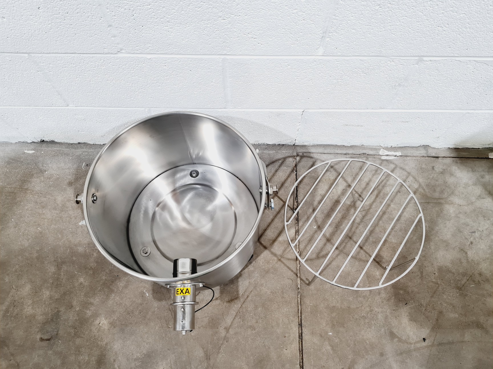 Image of Nilfisk VHS110 Z22 EXA XXX AU SBS Industrial Vacuum Cleaner W/ Accessories 2021