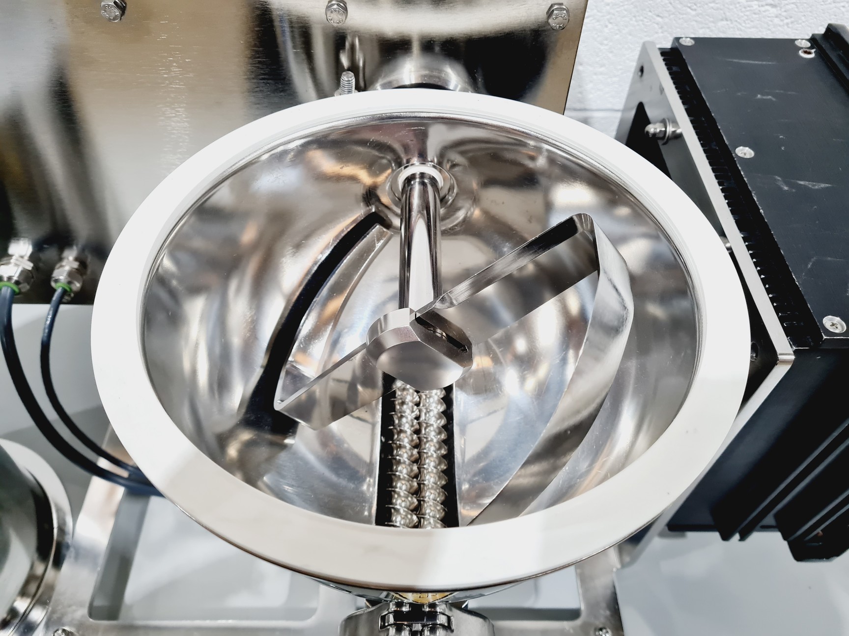 Image of Coperion K-Tron KT20 Twin Screw Feeder with Hopper & Accessories