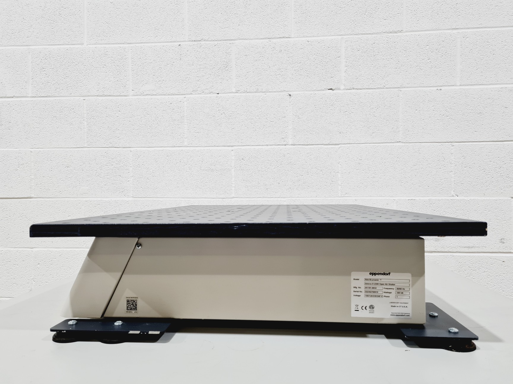 Image of New Brunswick Innova 2350 Orbital Shaker Lab