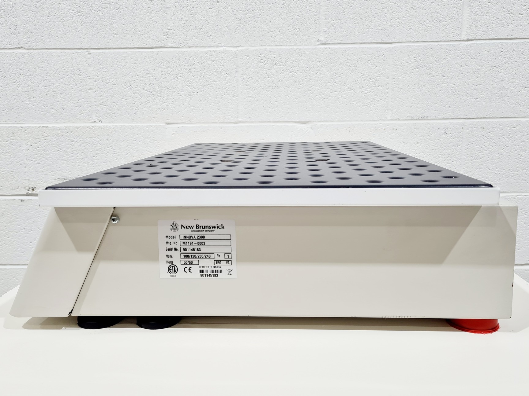 Image of Eppendorf New Brunswick Innova 2300 Open Air Shaker Lab