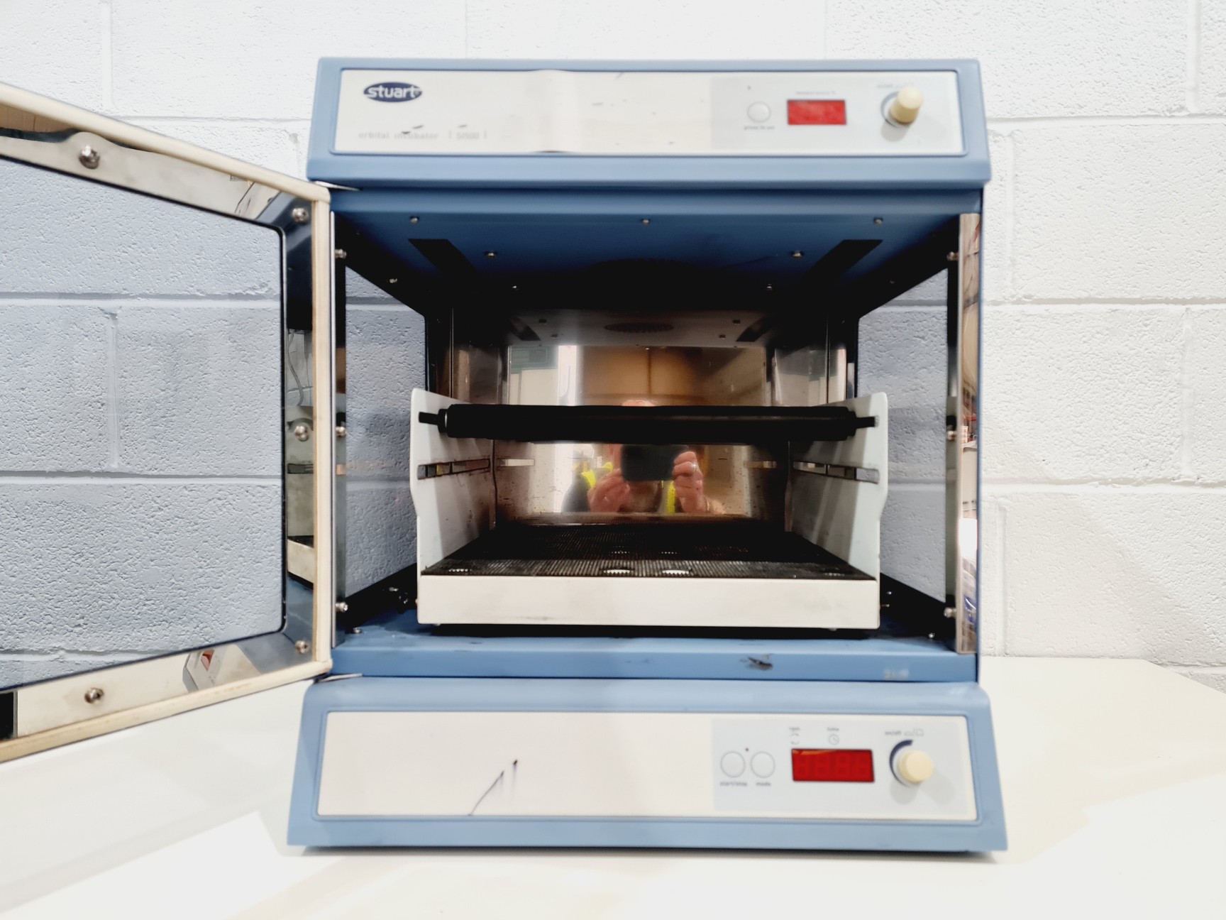 Image of Stuart SI500 Orbital Incubator Shaking Incubator Lab