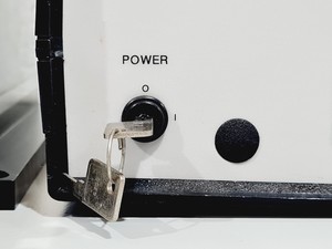Thumbnail image of Melles Griot Laser Head kineFLEX Model: 58-BTL-008 with PSU 58-PSM-400