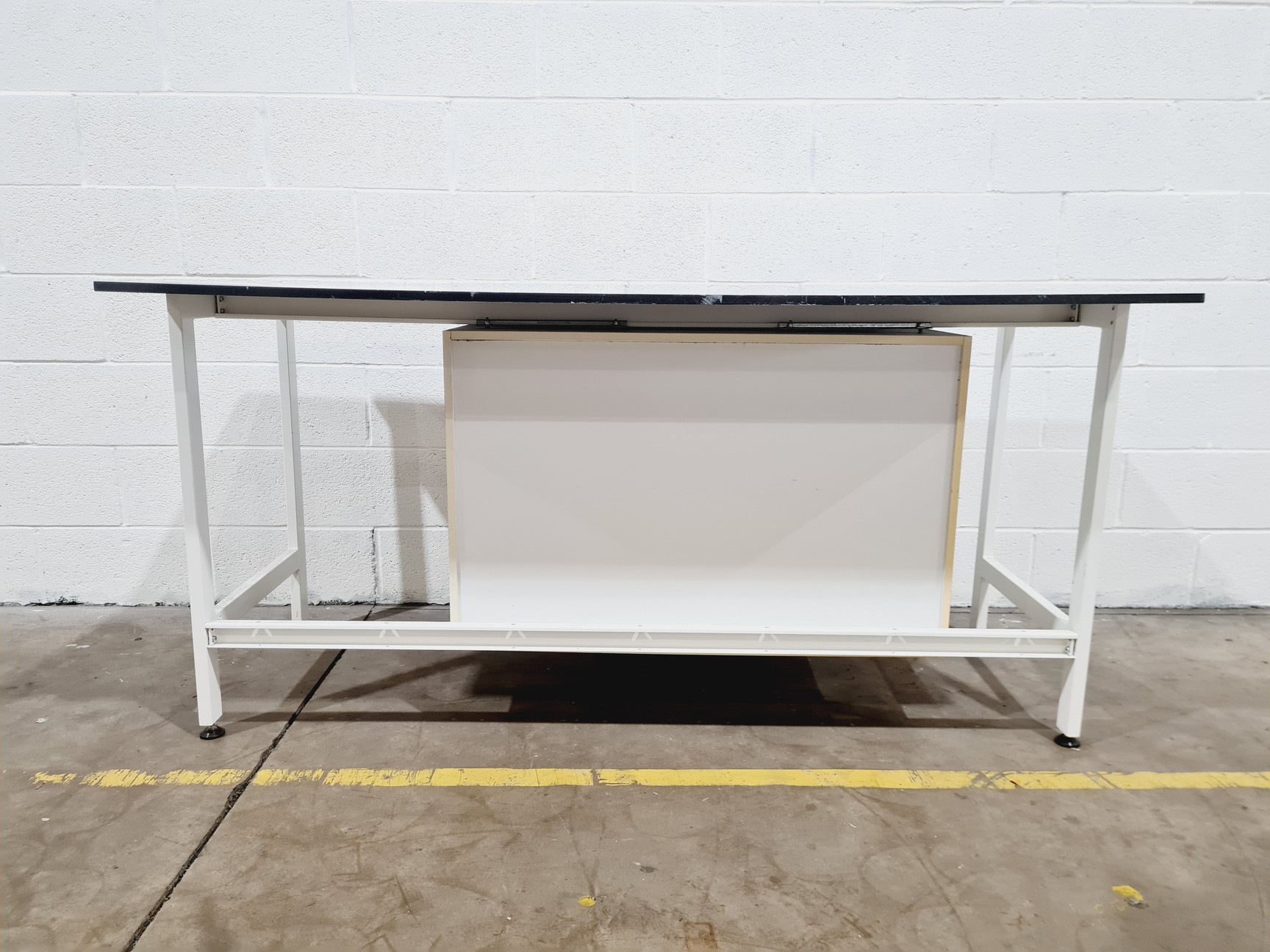 Image of Trespa Table Workbench 180 x 80 x 90cm w/ 4 Centre Drawers Lab
