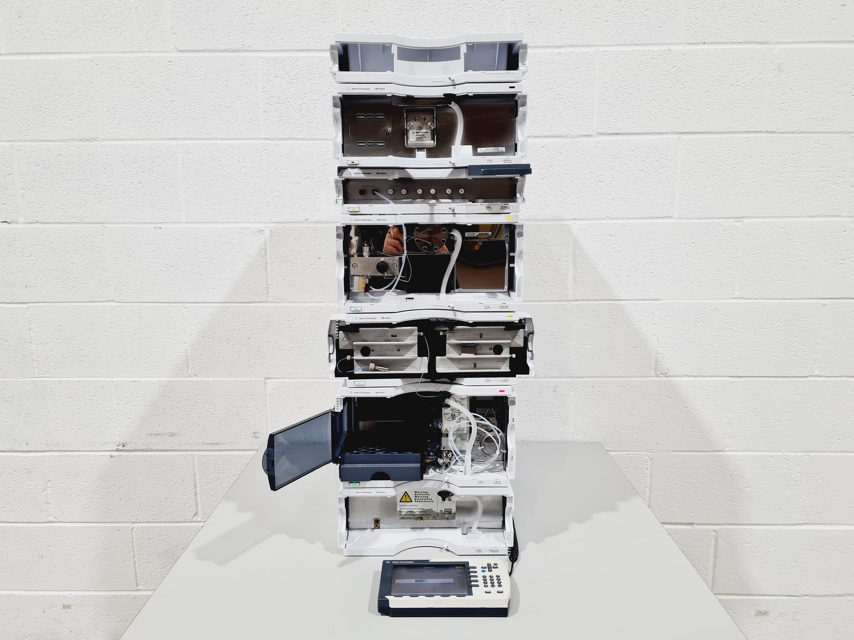 Image of Agilent Technologies 1260 Infinity HPLC System, G1316A, G1329B, G1314B