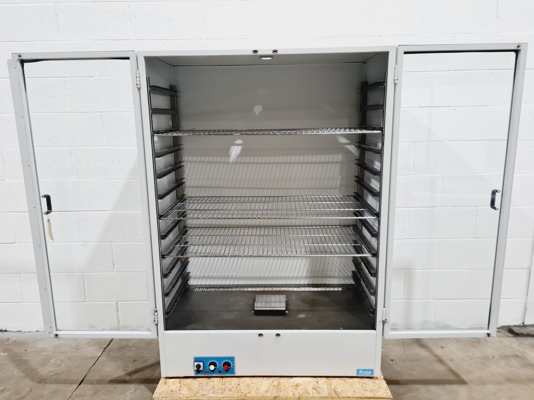 Image of Genlab DC 1000 Drying Cabinet Lab