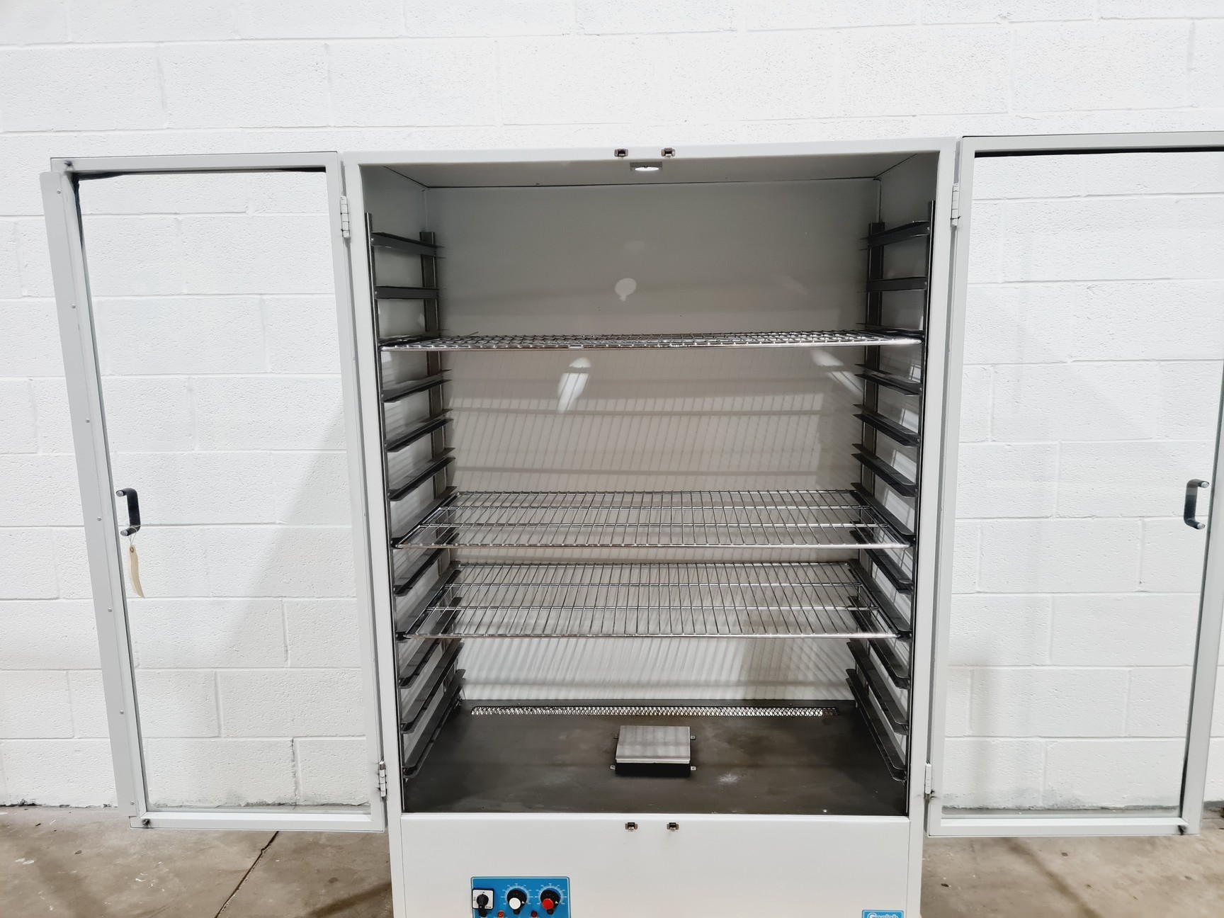 Image of Genlab DC 1000 Drying Cabinet Lab