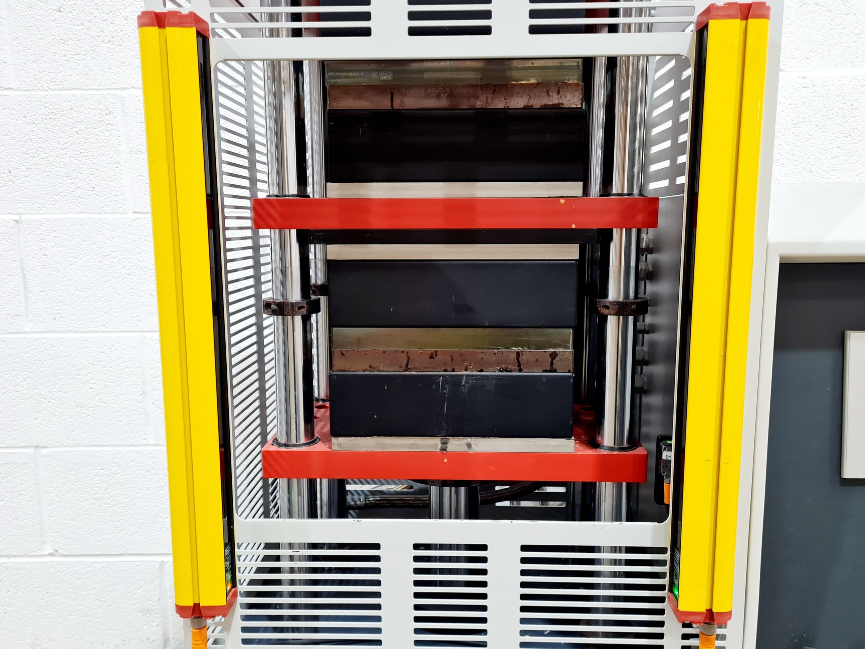 Image of ServiTec Press Polystat 200 T/2 Two-stage Laboratory Press Lab