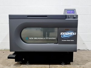 Thumbnail image of New Brunswick Scientific Innova 43 Shaking Incubator Lab