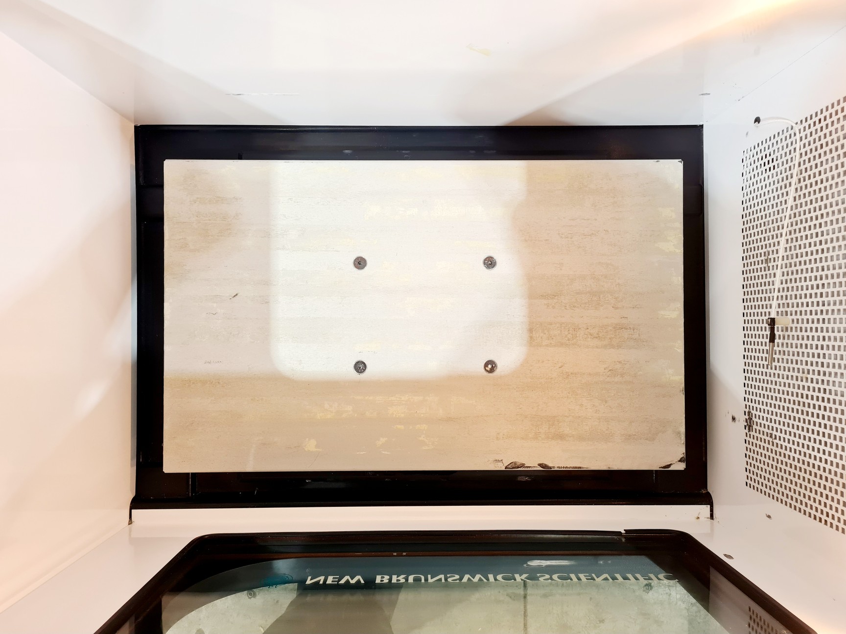 Image of New Brunswick Scientific Innova 43 Shaking Incubator Lab