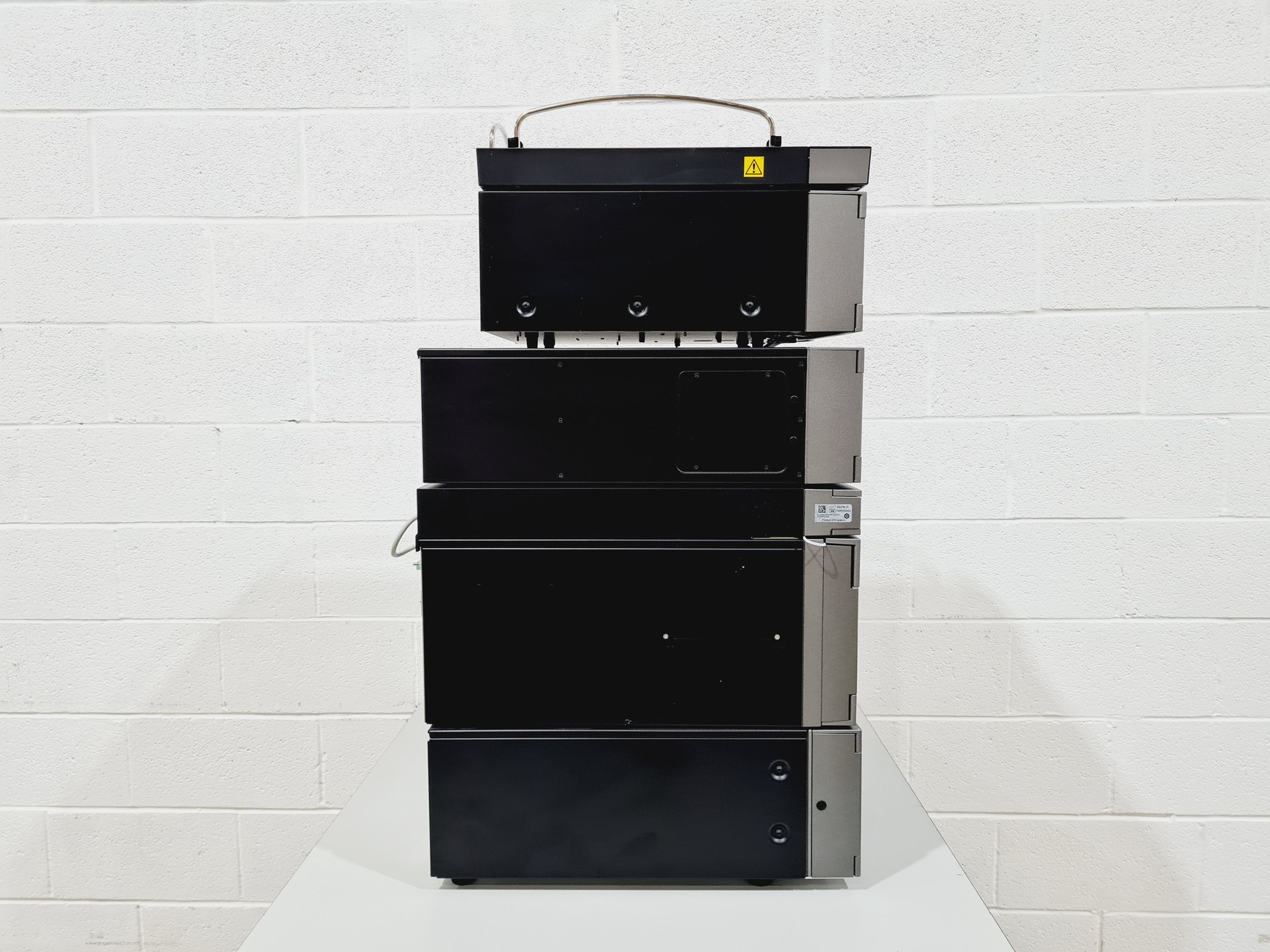 Image of Waters ACQUITY Premier UPLC PDA System, FLR, PDA, Binary Solvent Chromatography 
