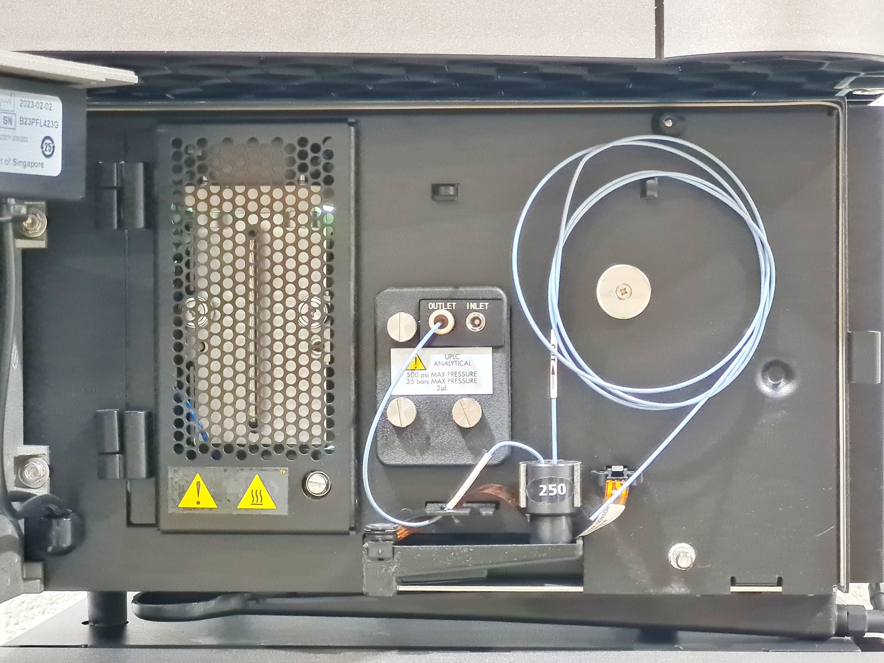 Image of Waters ACQUITY Premier UPLC PDA System, FLR, PDA, Binary Solvent Chromatography 