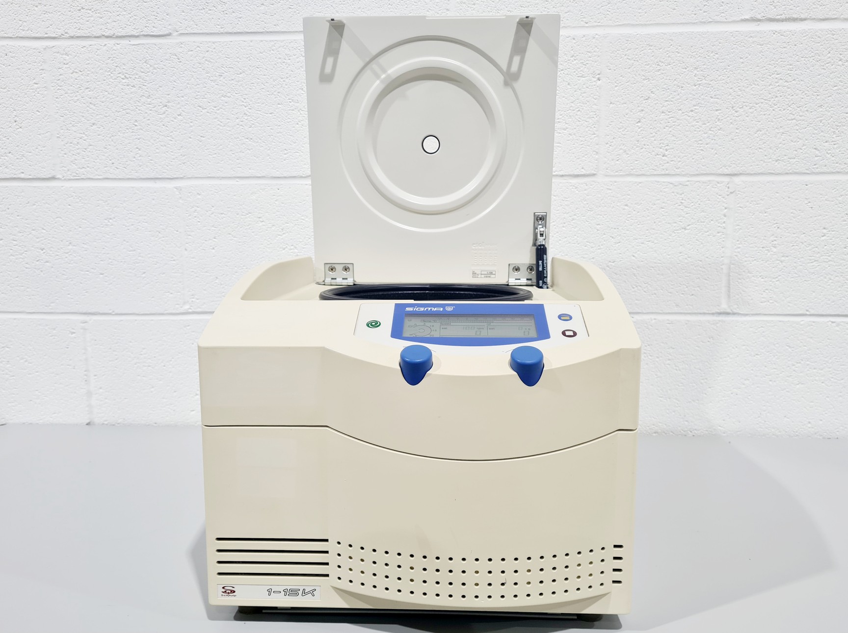 Image of Sigma SciQuip Refrigerated Centrifuge - 1-15K w/ Sigma 12024-H Rotor Lab