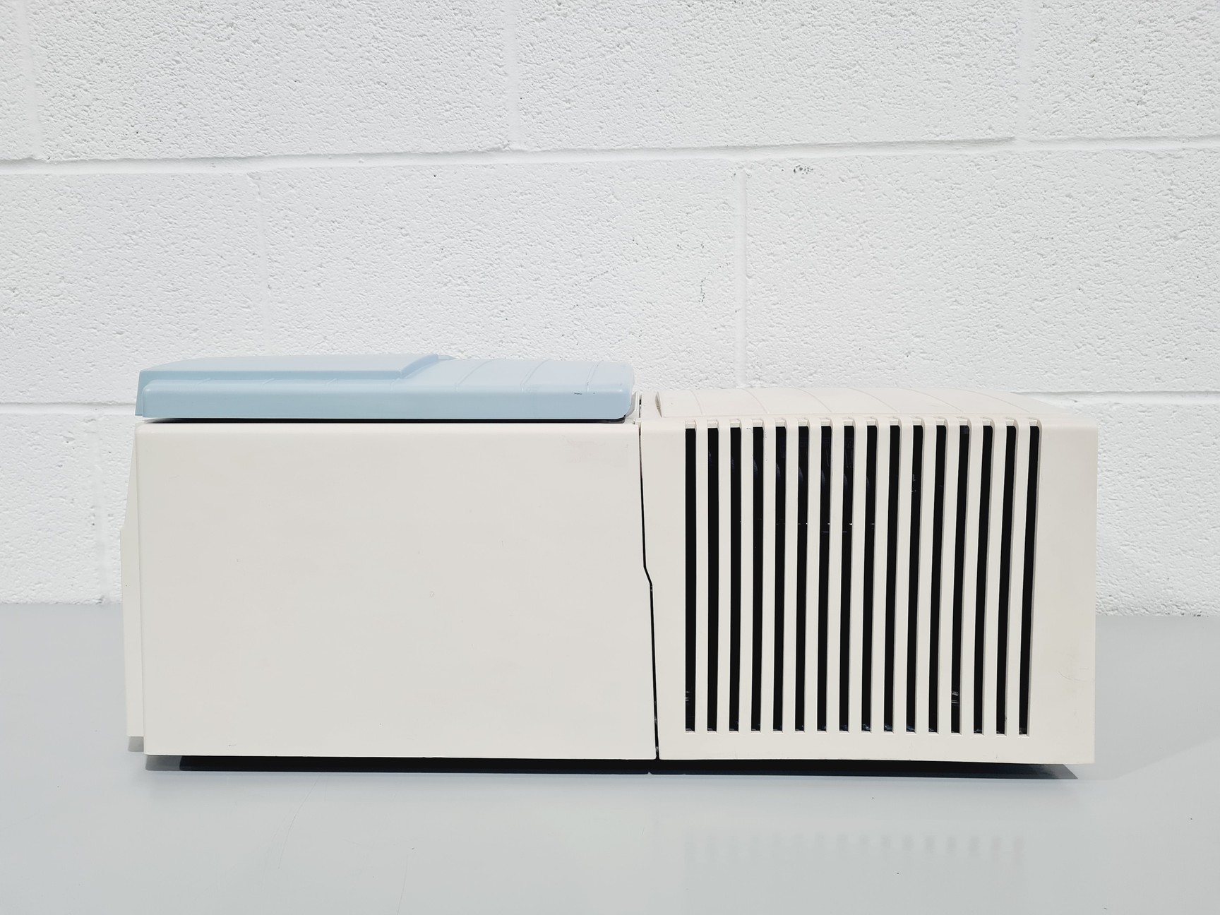 Image of Thermo Electron Microlite RF Benchtop Centrifuge w/ 851 Rotor 13500 RPM Lab 