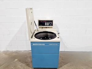 Thumbnail image of Beckman J-6M/E Centrifuge with JE-5.0 Elutriator Rotor & Strobe Light
