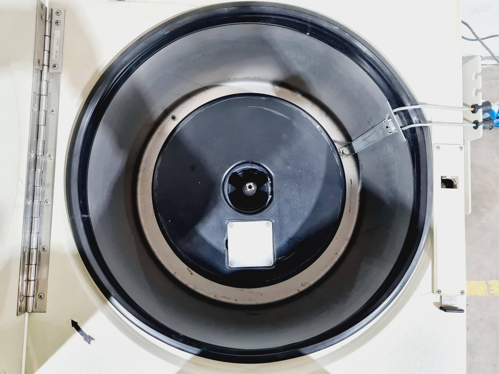 Image of Beckman J-6M/E Centrifuge with JE-5.0 Elutriator Rotor & Strobe Light