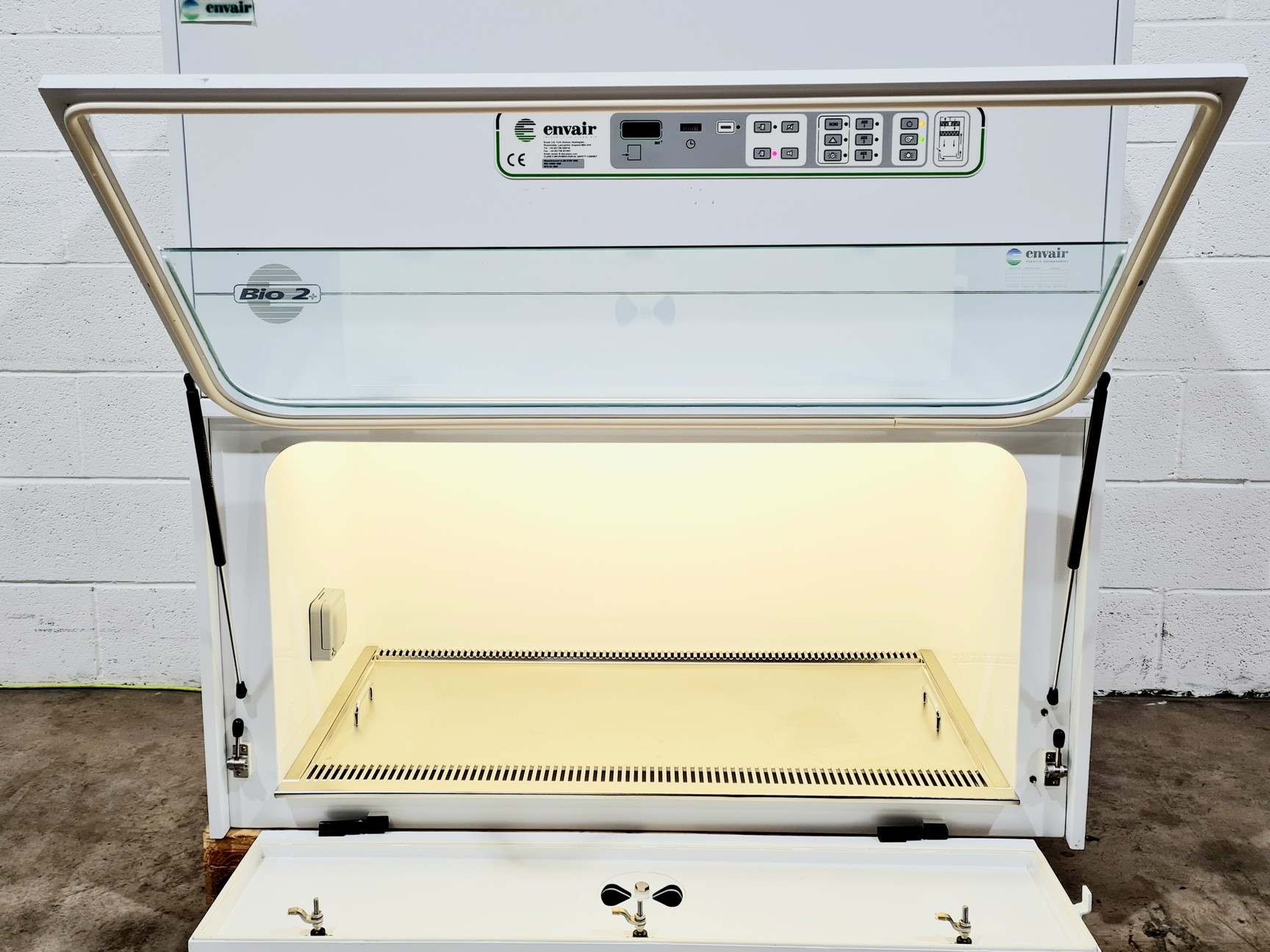 Image of Envair Bio 2+ Class 2 Safety Cabinet Lab