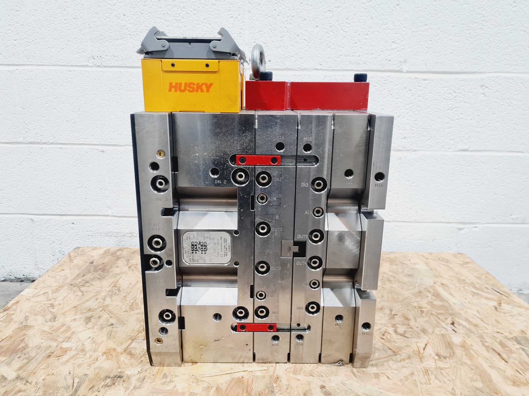 Image of FANUC Husky Hot Runner Controller Unit Injection Moulding Process Equipment