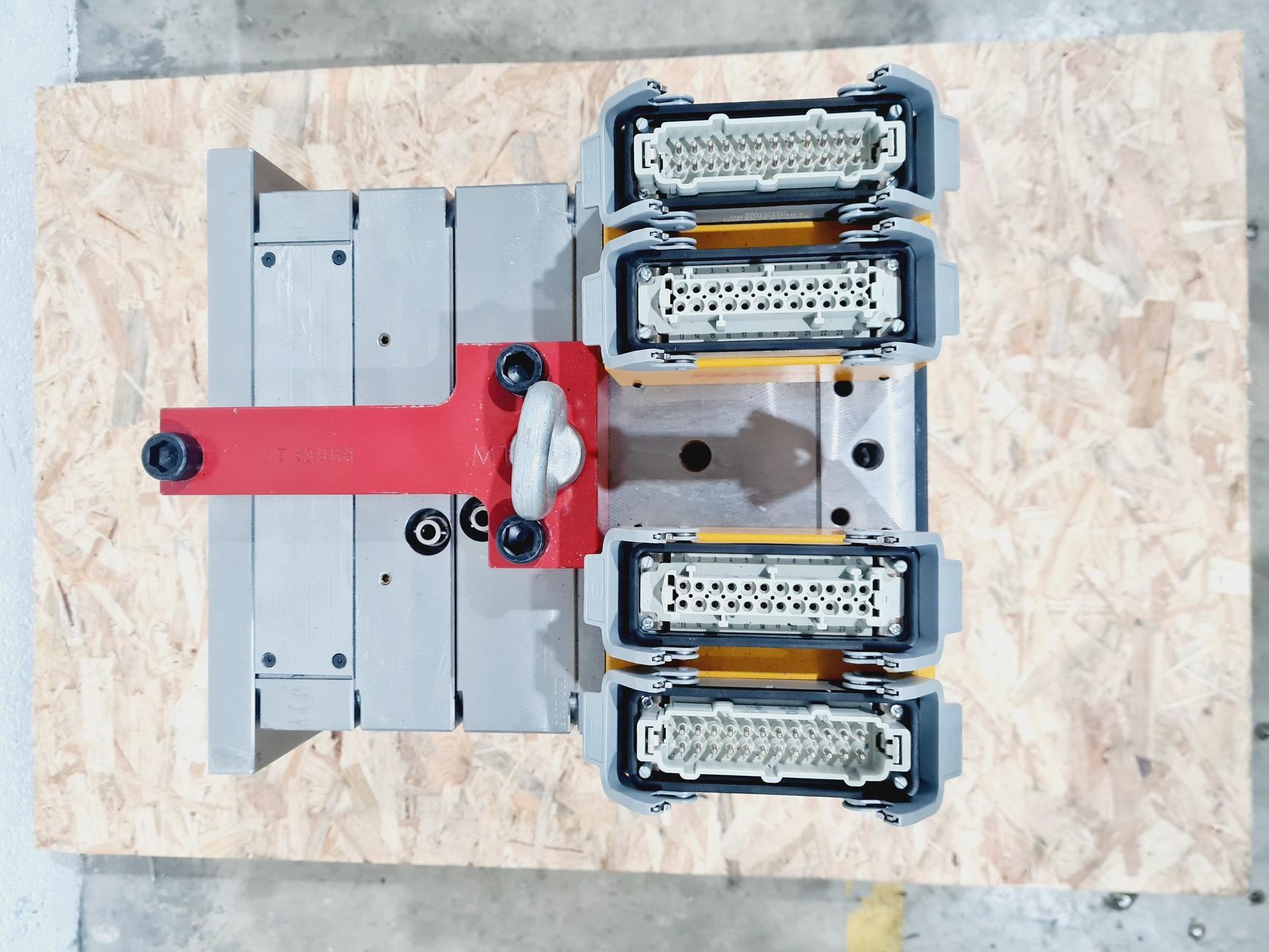 Image of FANUC Husky Hot Runner Controller Unit Injection Moulding Process Equipment