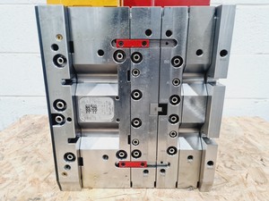 Thumbnail image of FANUC Husky Hot Runner Controller Unit Injection Moulding Process Equipment