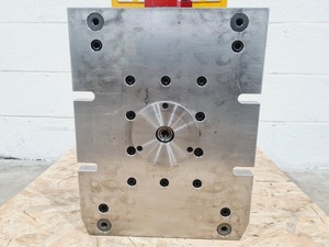 Thumbnail image of FANUC Husky Hot Runner Controller Unit Injection Moulding Process Equipment