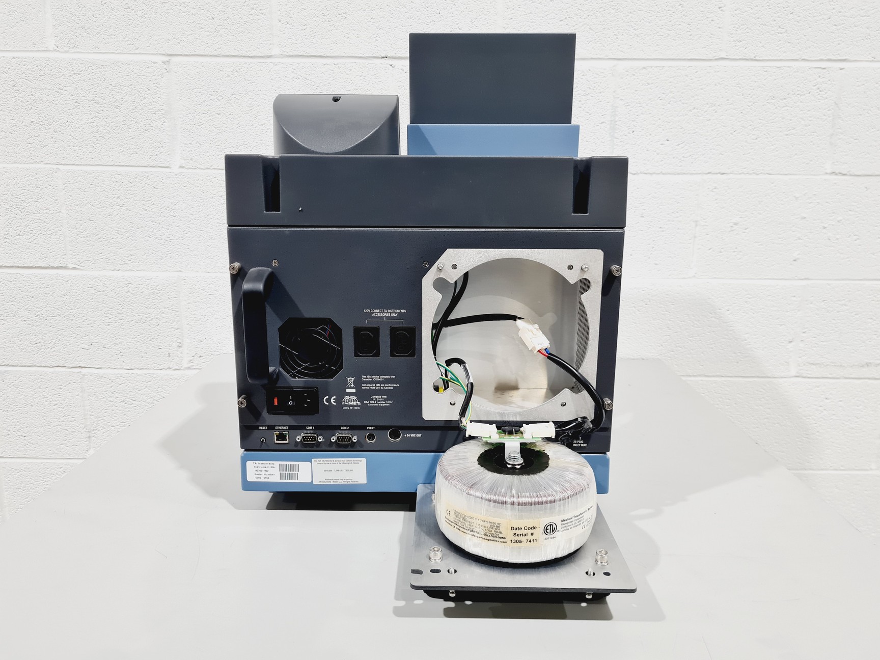 Image of TA Instruments Q5000 SA Dynamic Vapor Sorption (DVS) analyzer