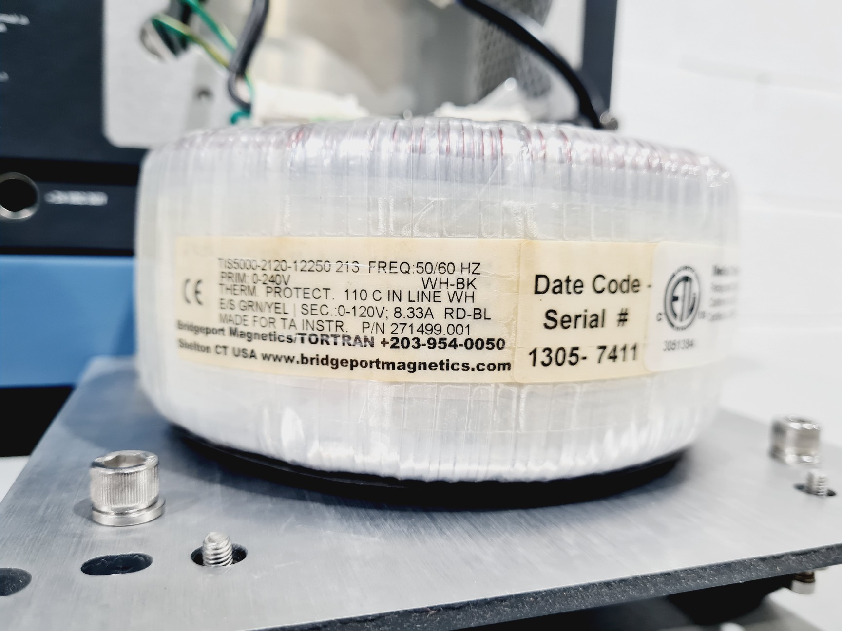 Image of TA Instruments Q5000 SA Dynamic Vapor Sorption (DVS) analyzer