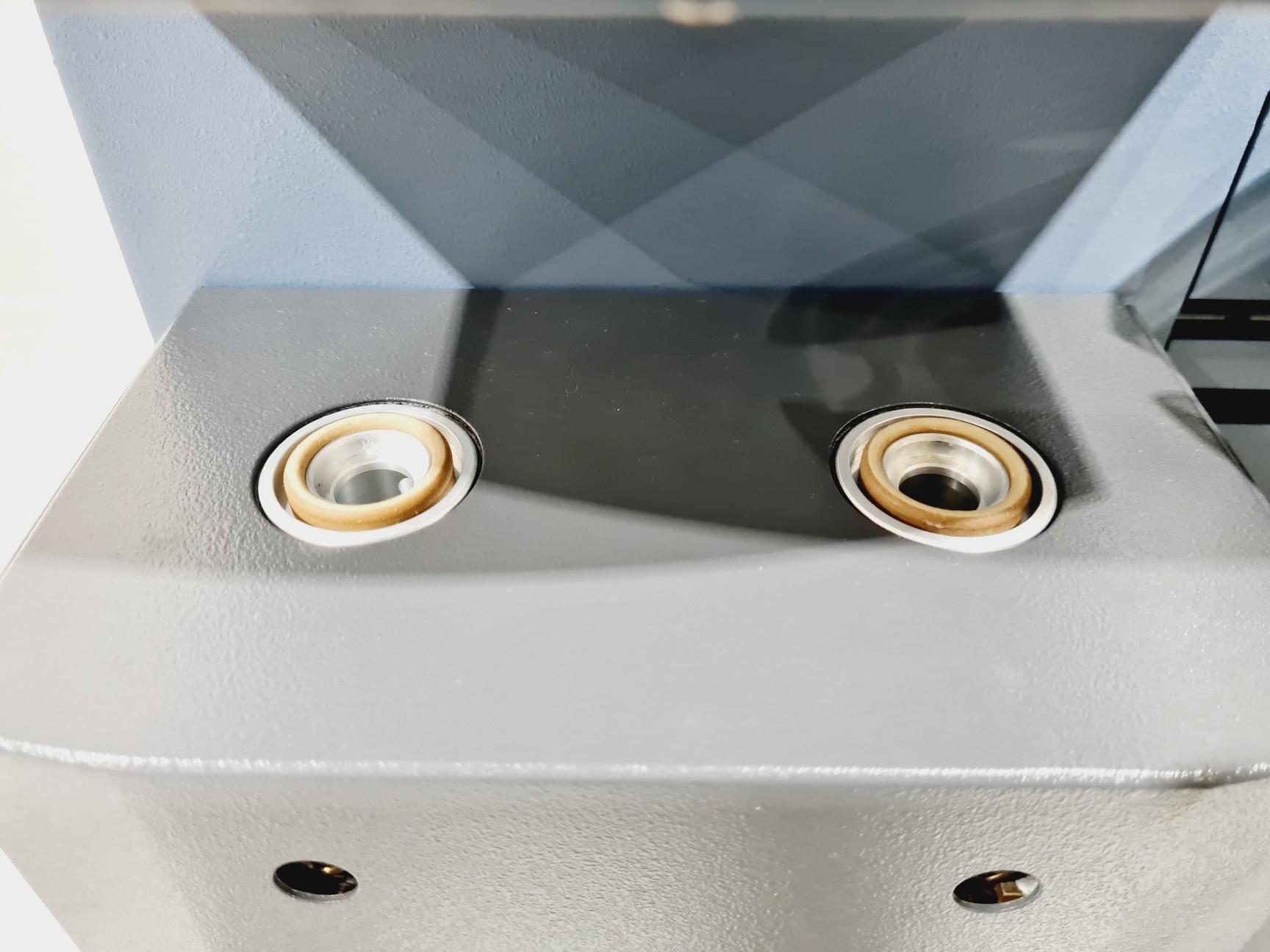 Image of TA Instruments Q5000 SA Dynamic Vapor Sorption (DVS) analyzer