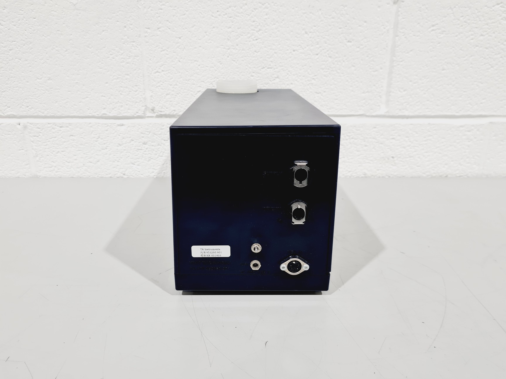 Image of TA Instruments Q5000 SA Dynamic Vapor Sorption (DVS) analyzer