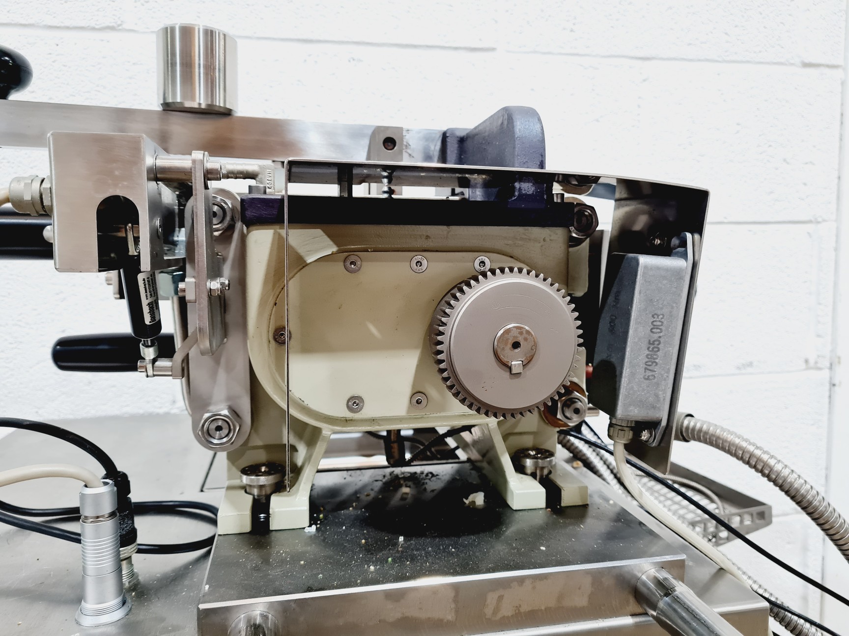 Image of Brabender Universal Docking Station 670237.001 & Brabender Measuring Mixer 350E
