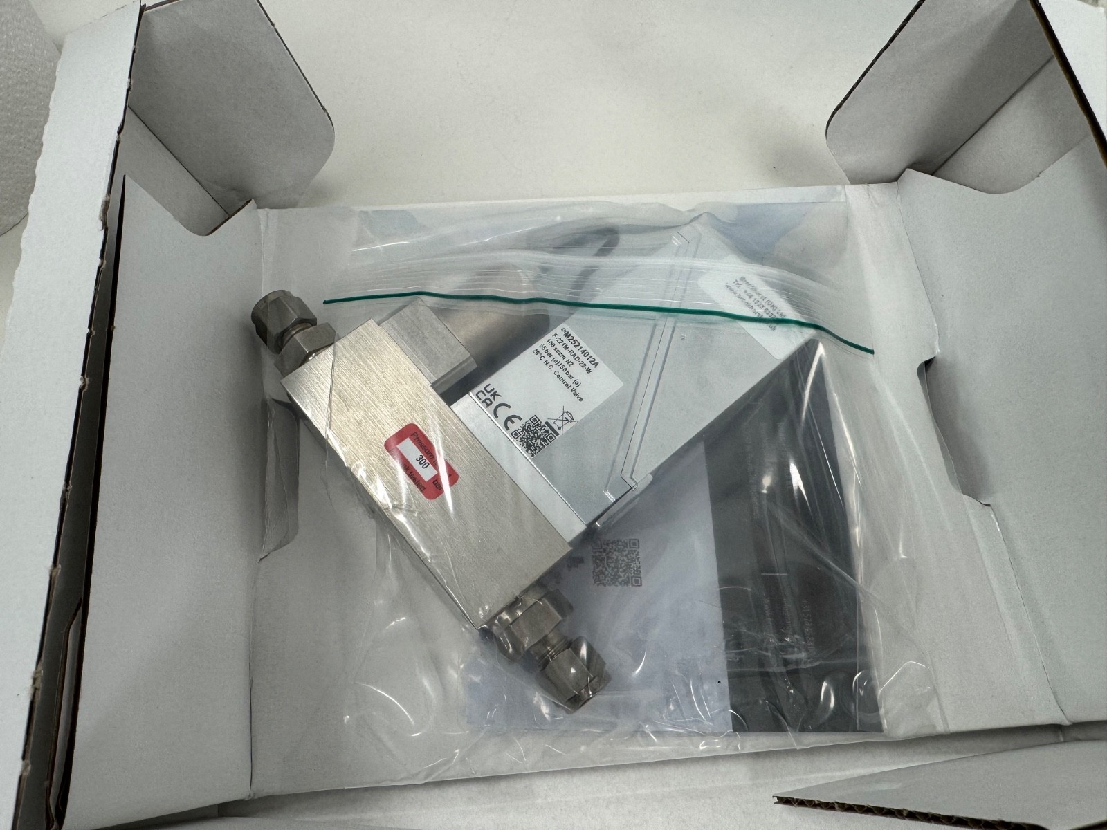 Image of Bronkhorst EL-FLOW High Pressure F-221M Mass Flow Controller – Nitrogen