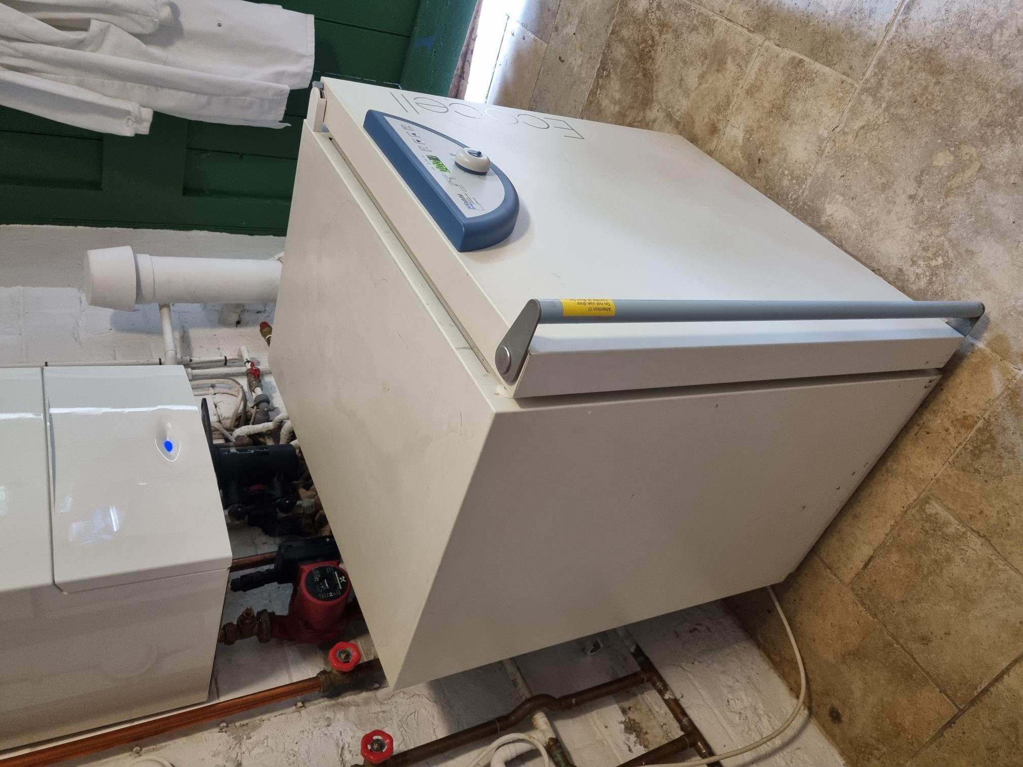 Image of BMT Ecocell 111 Drying Oven Lab