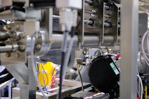 Thumbnail image of DCA Instruments UHV Cluster Tool / MBE Growth, Linear Sputtering, Pre-Clean 