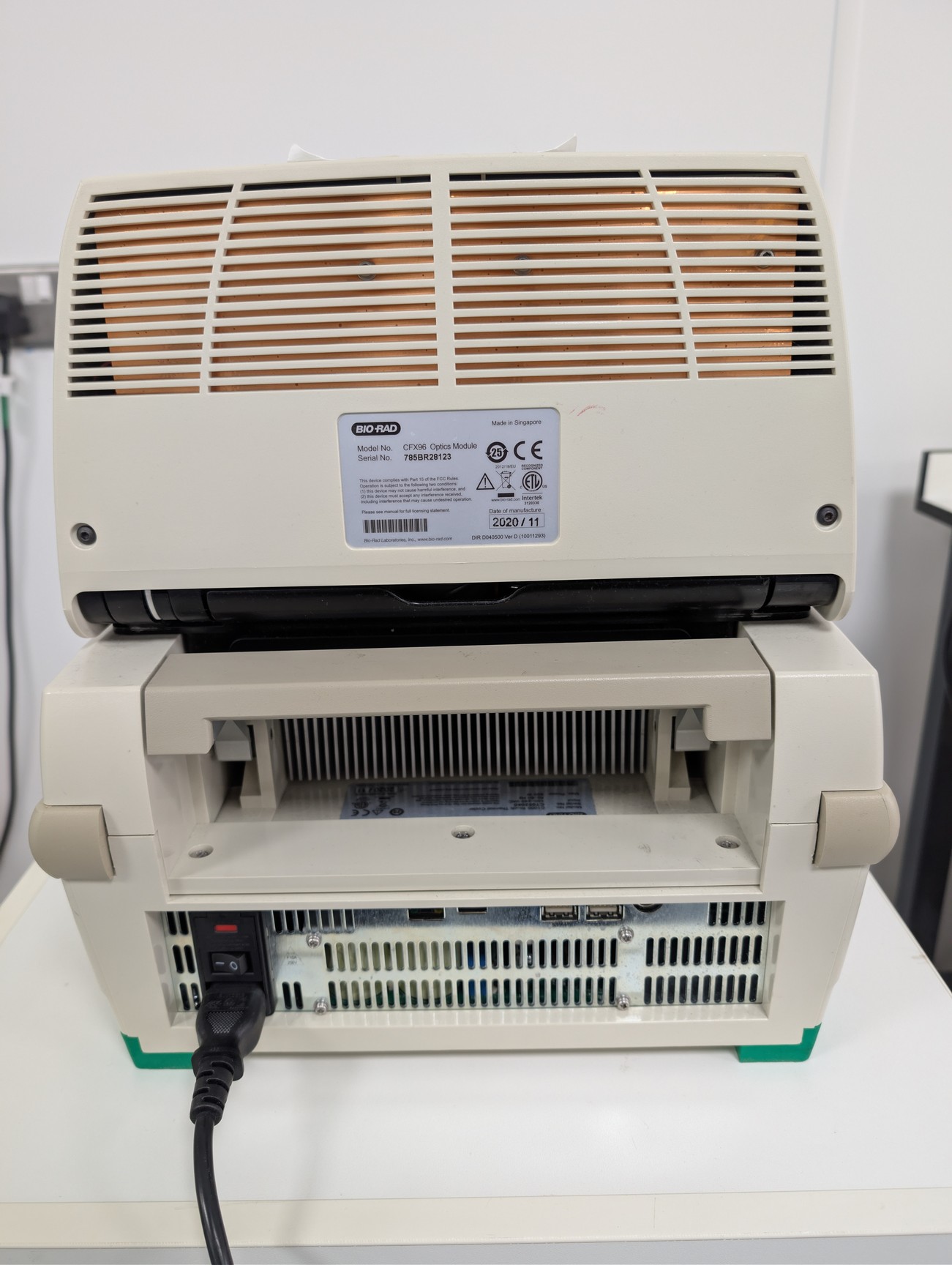 Image of Bio-Rad C1000 Touch CFX96 Real-Time PCR Thermal Cyclers Lab