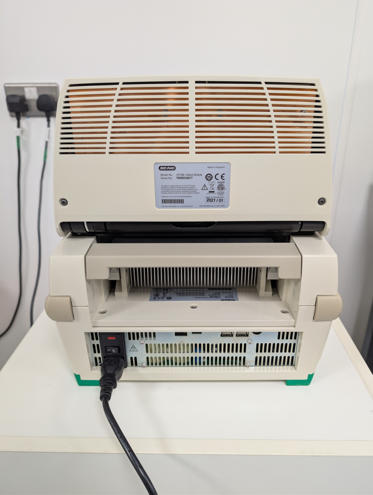 Image of Bio-Rad C1000 Touch CFX96 Real-Time PCR Thermal Cyclers Lab