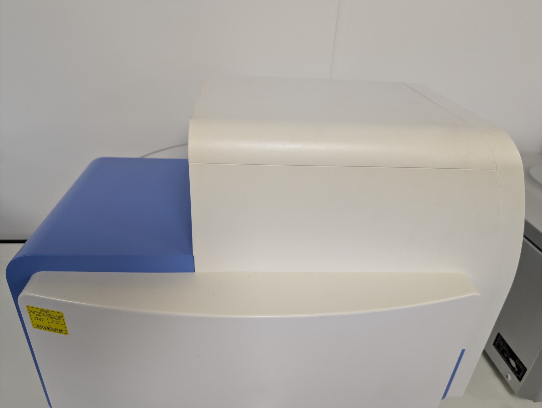 Image of Molgen PurePrep 96 Nucleic Acid Extraction System with Original Hard Case